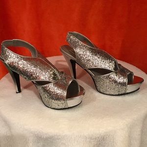 Silver platform dyeable heels